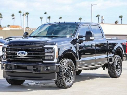 Used 2026 Ford F250 Platinum AWD/4WD image 3