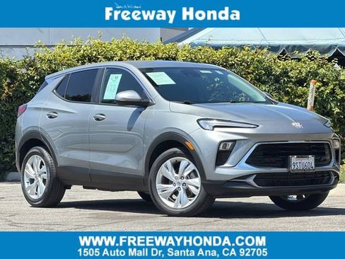 Used 2025 Buick Encore GX Preferred FWD image 1