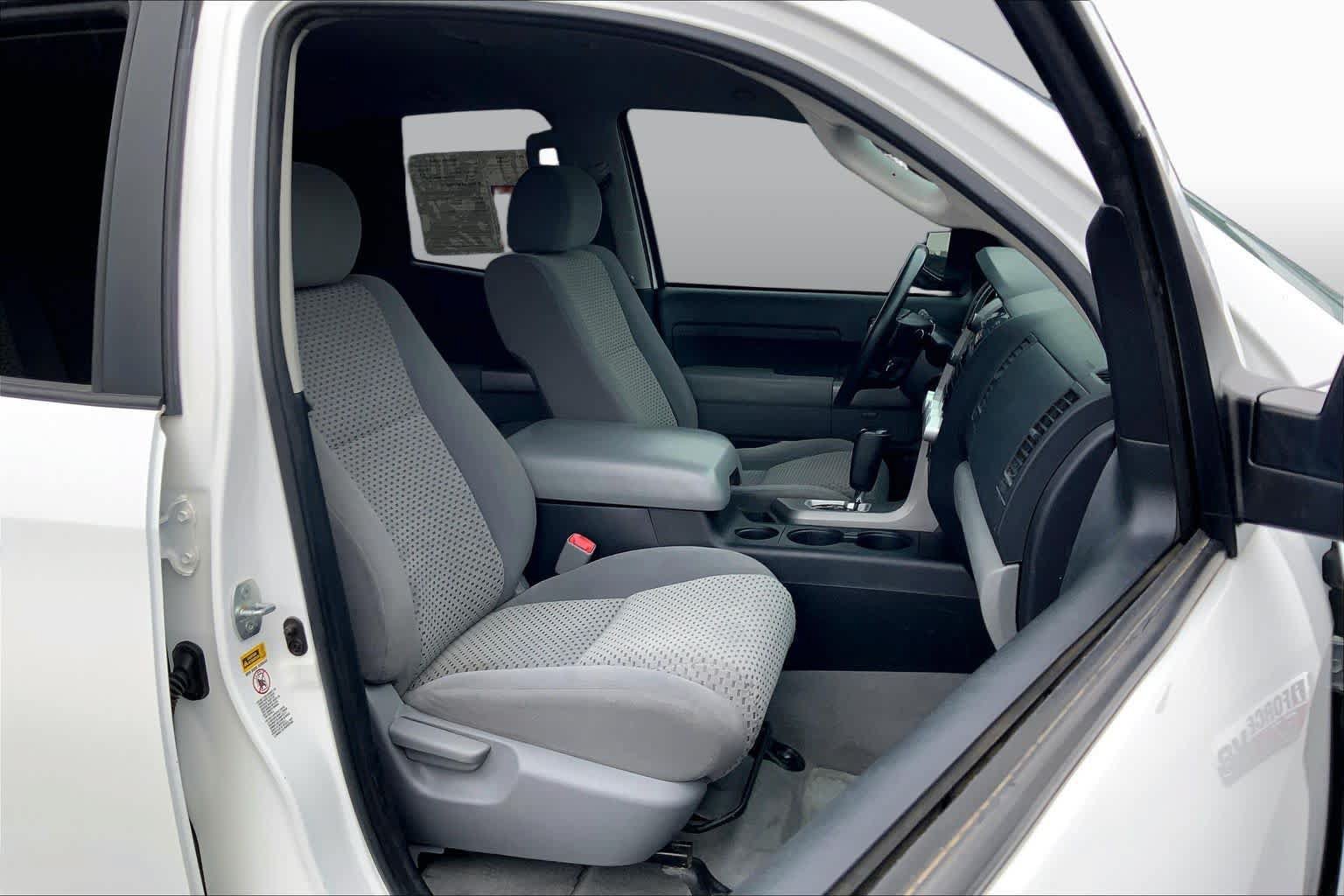 Used 2011 Toyota Tundra 4x4 Double Cab w/ TRD Off-Road Pkg image 8