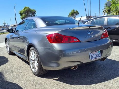 Used 2015 INFINITI Q60 Convertible w/ Premium Package RWD image 3