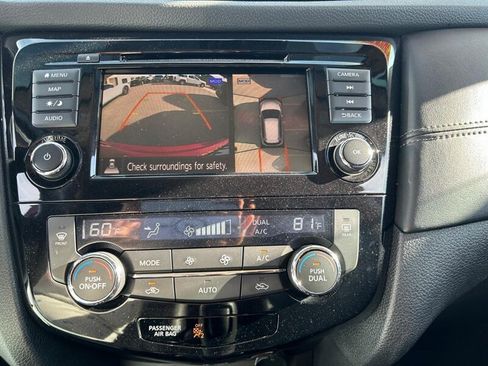 Used 2019 Nissan Rogue SL w/ Premium Package FWD image 13