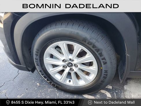 Used 2024 Toyota Grand Highlander XLE image 9