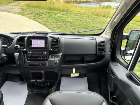 Used 2026 RAM ProMaster 2500 w/ Convenience Group FWD image 32