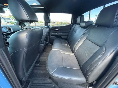 Used 2019 Toyota Tacoma TRD Off-Road w/ TRD Premium Off Road Package AWD/4WD image 26