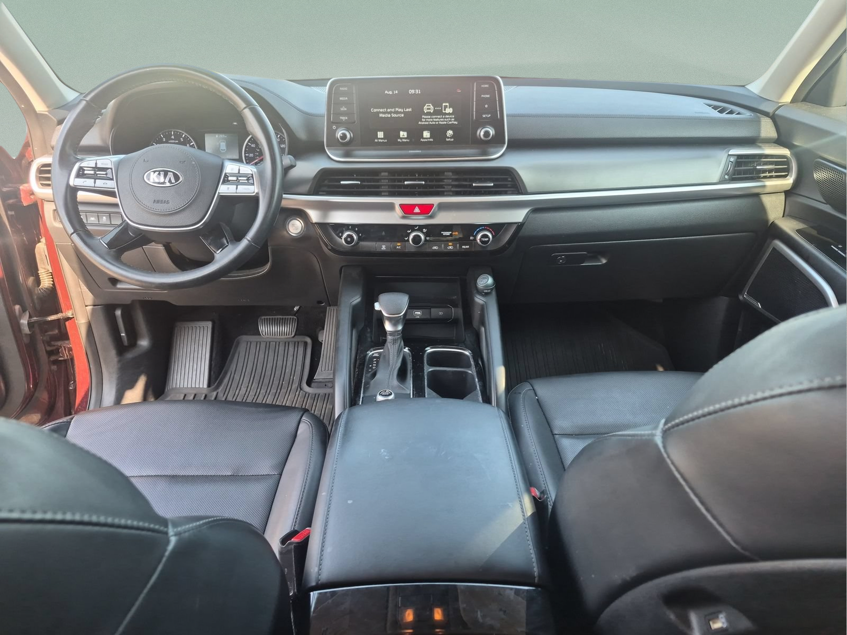 Used 2020 Kia Telluride LX FWD image 25