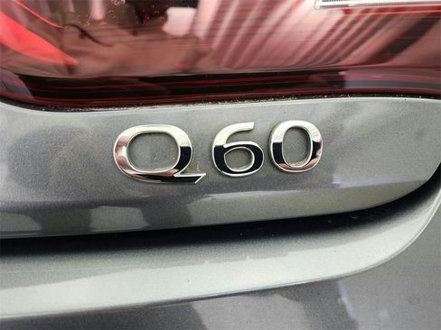 Used 2019 INFINITI Q60 3.0t Luxe w/ Essential Package image 28