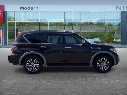 Used 2018 Nissan Armada SL w/ Premium Package AWD/4WD image 4