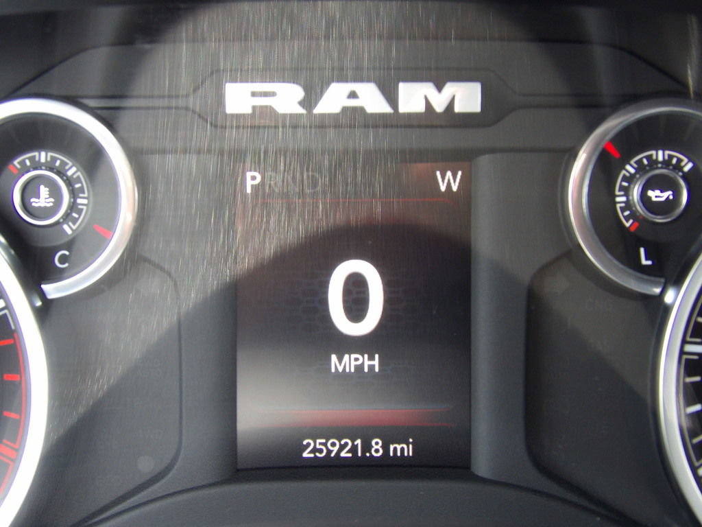 Used 2024 RAM 5500 Tradesman w/ Chrome Appearance Group AWD/4WD image 21