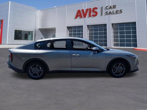 Used 2025 Kia K4 FWD image 5