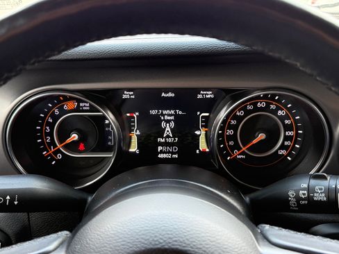 Used 2021 Jeep Wrangler Unlimited Sport AWD/4WD image 17