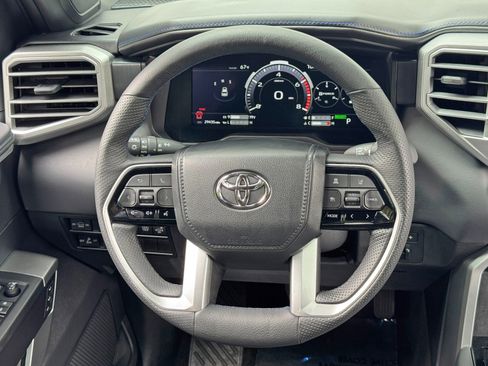 Used 2023 Toyota Sequoia Platinum AWD/4WD image 22