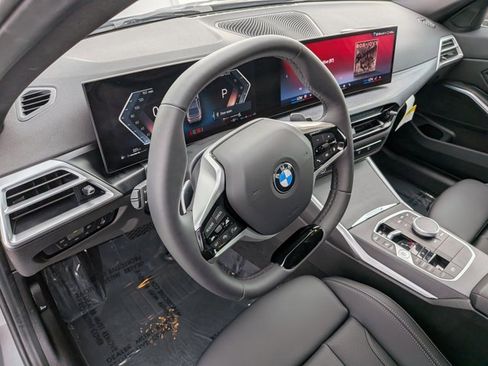 Used 2025 BMW 330i Sedan w/ Convenience Package RWD image 9