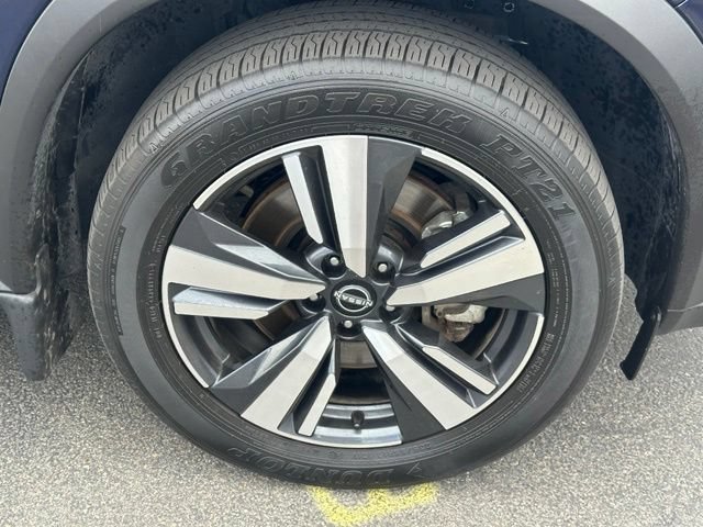 Used 2025 Nissan Rogue SL w/ Tech Package AWD/4WD image 14