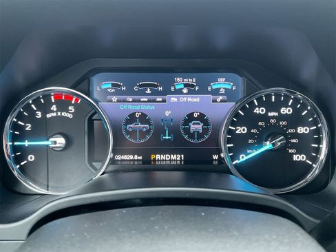 Used 2019 Ford F350 Lariat w/ Chrome Package image 33