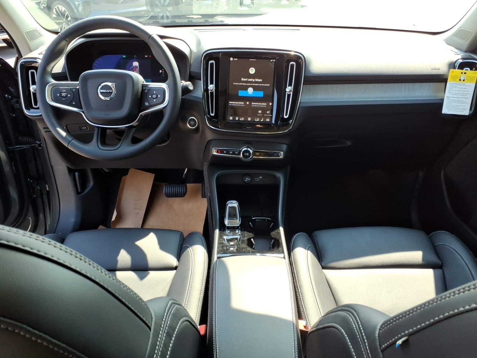 New 2026 Volvo XC40 B5 Plus w/ Climate Package AWD/4WD image 9