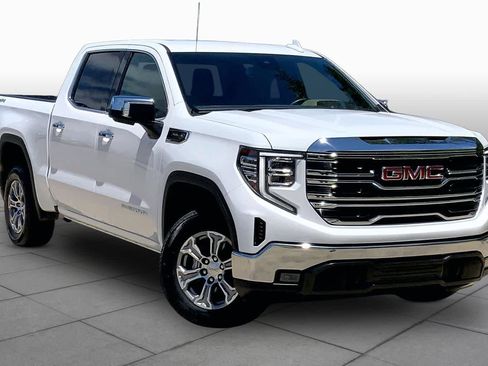 Used 2025 GMC Sierra 1500 SLT AWD/4WD image 3