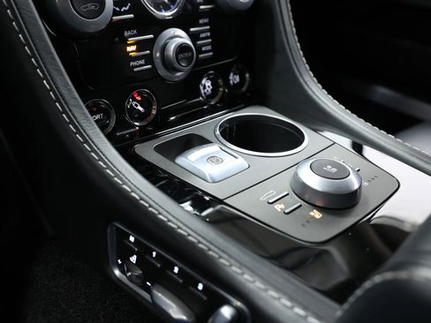 Used 2015 Aston Martin Rapide S image 34