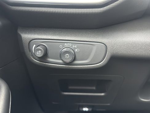 Used 2023 Chevrolet TrailBlazer LS image 25