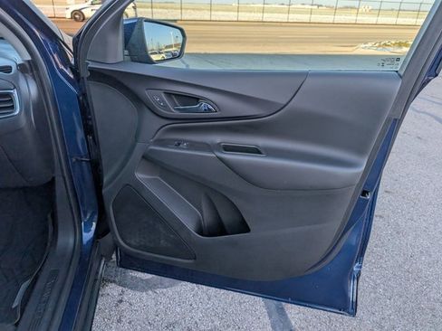 Used 2023 Chevrolet Equinox LT image 5