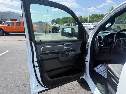Used 2022 RAM 1500 Big Horn AWD/4WD image 12