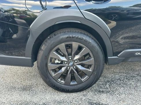 Used 2025 Subaru Outback Onyx Edition AWD/4WD image 9