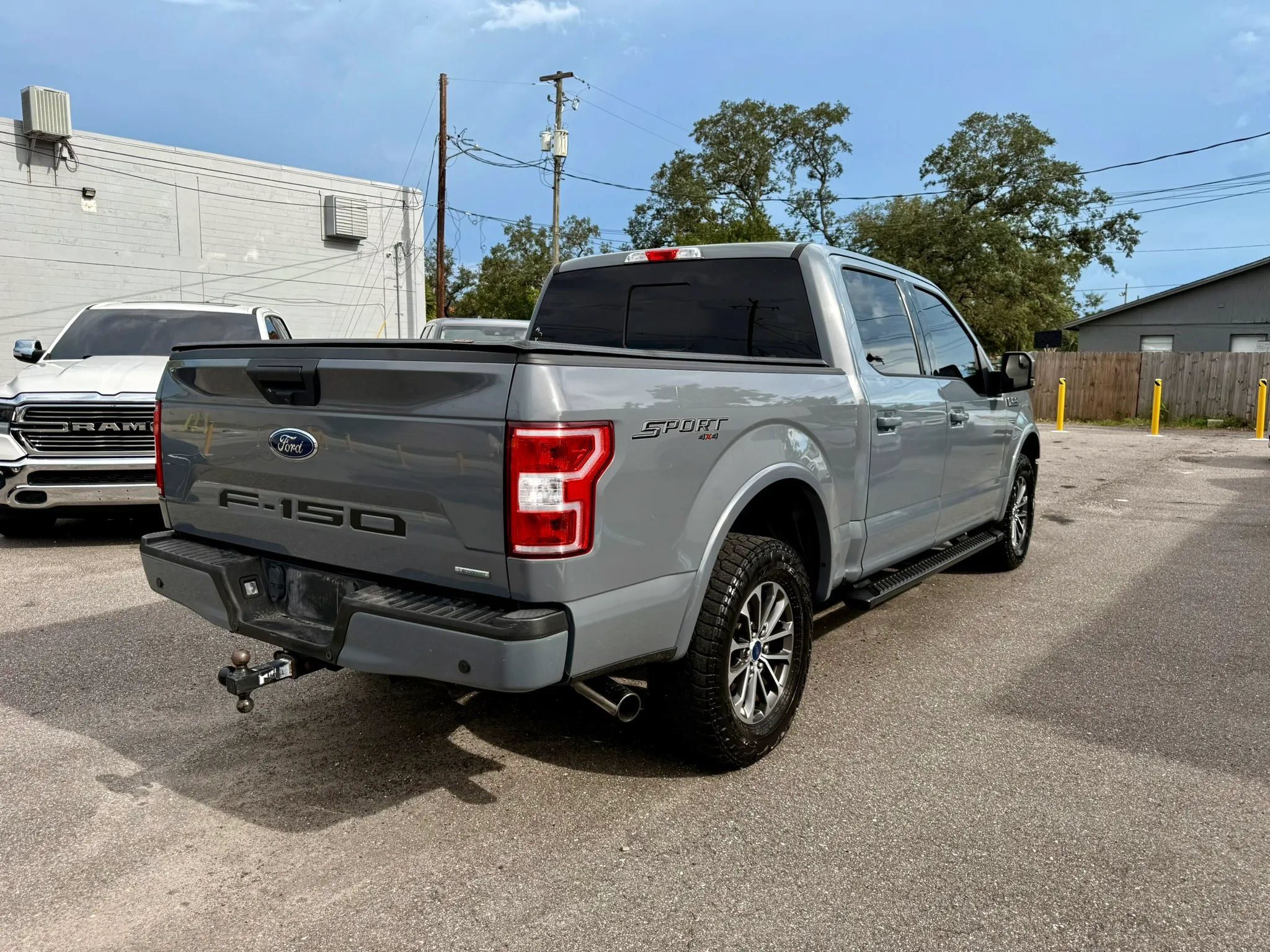 Used 2020 Ford F150 XLT w/ Equipment Group 302A Luxury AWD/4WD image 5