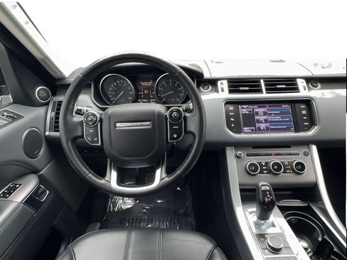 Used 2014 Land Rover Range Rover Sport HSE image 37