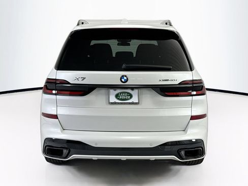 Used 2025 BMW X7 xDrive40i w/ M Sport Package AWD/4WD image 6