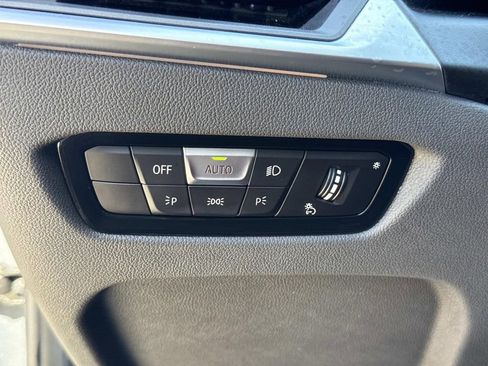 Used 2023 BMW 330i Sedan image 46