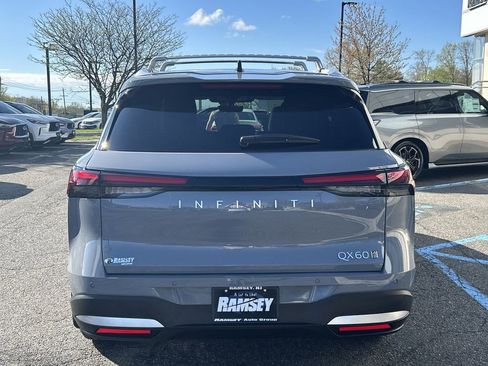 Certified 2026 INFINITI QX60 Luxe w/ Family Package AWD/4WD image 27