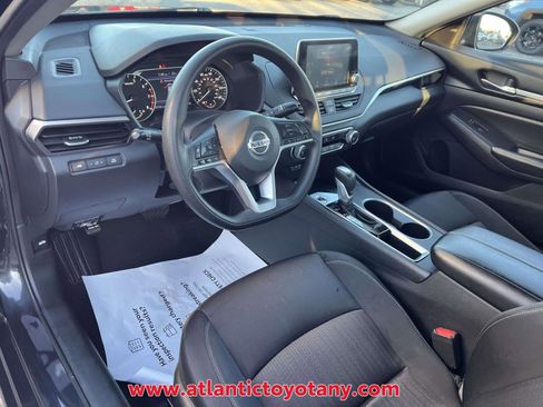 Used 2022 Nissan Altima 2.5 SV image 14