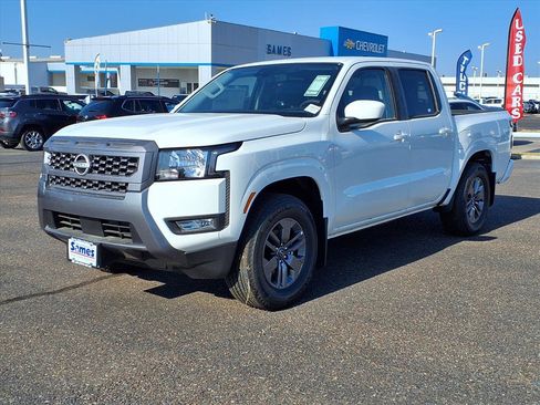 New 2025 Nissan Frontier SV w/ SV Convenience Package image 3