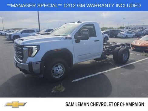 Used 2024 GMC Sierra 3500 Pro w/ Convenience Package AWD/4WD image 1
