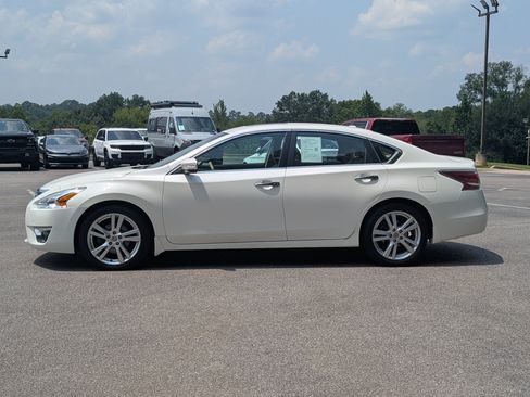 Used 2015 Nissan Altima 3.5 SL FWD image 6