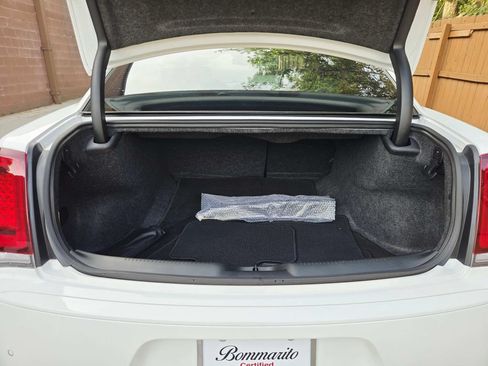 Certified 2023 Chrysler 300 C RWD image 14