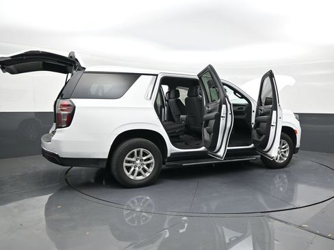 Used 2023 Chevrolet Tahoe LS RWD image 28