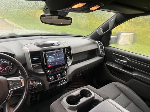 Used 2025 RAM 1500 Big Horn AWD/4WD image 41