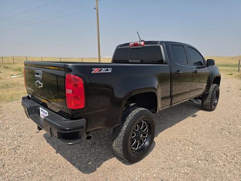 Used 2018 Chevrolet Colorado Z71 AWD/4WD image 5