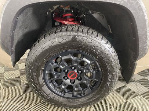 Used 2025 Toyota Tundra TRD Pro AWD/4WD image 10