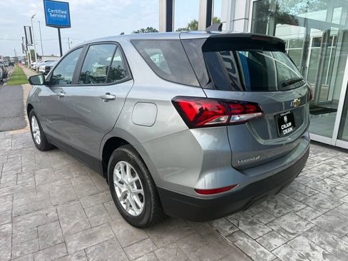 Used 2024 Chevrolet Equinox LS FWD image 2