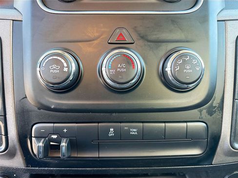 Used 2022 RAM 1500 Tradesman w/ Chrome Appearance Group image 17