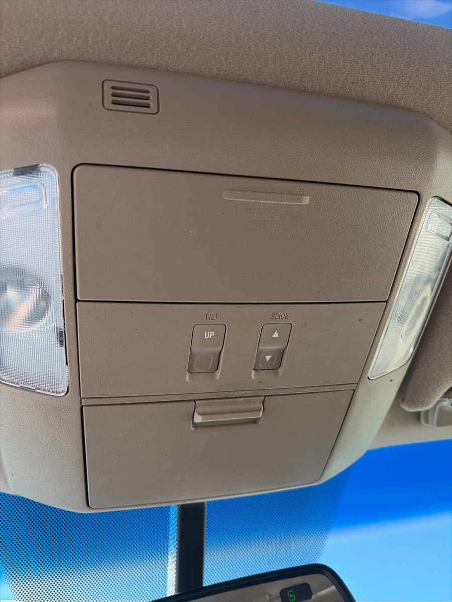 Used 2012 Toyota Sequoia Platinum AWD/4WD image 25