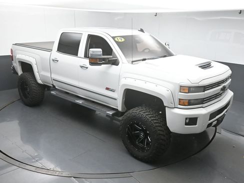 Used 2019 Chevrolet Silverado 2500 LTZ w/ Duramax Plus Package image 40