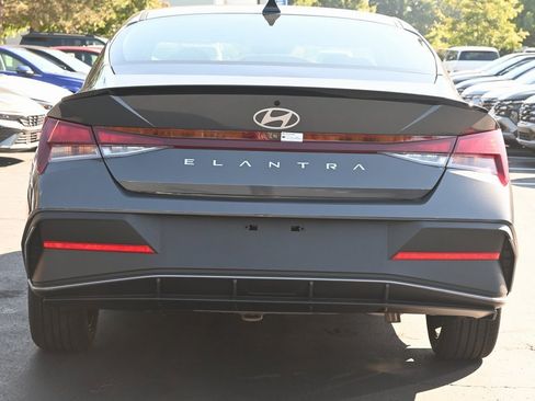 Certified 2025 Hyundai Elantra Sport image 6