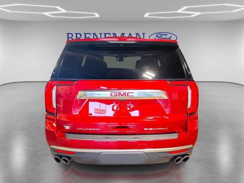 Used 2022 GMC Yukon Denali w/ Denali Premium Package AWD/4WD image 7