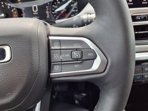 Certified 2025 Jeep Compass Limited AWD/4WD image 15