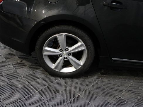 Used 2014 Chevrolet Cruze LT w/ Sun, Sound and Sport Package image 9