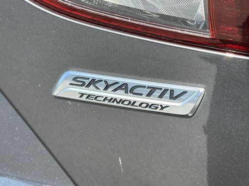Used 2015 MAZDA MAZDA3 i Sport FWD image 10