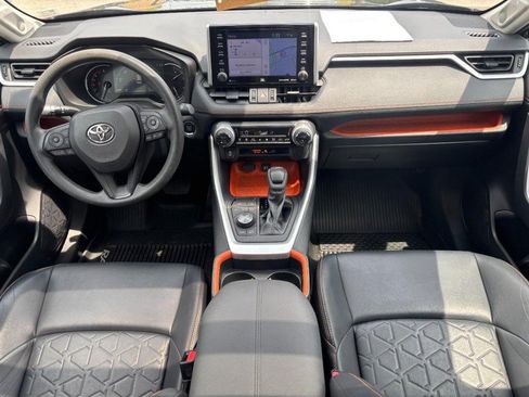 Used 2019 Toyota RAV4 Adventure AWD/4WD image 13