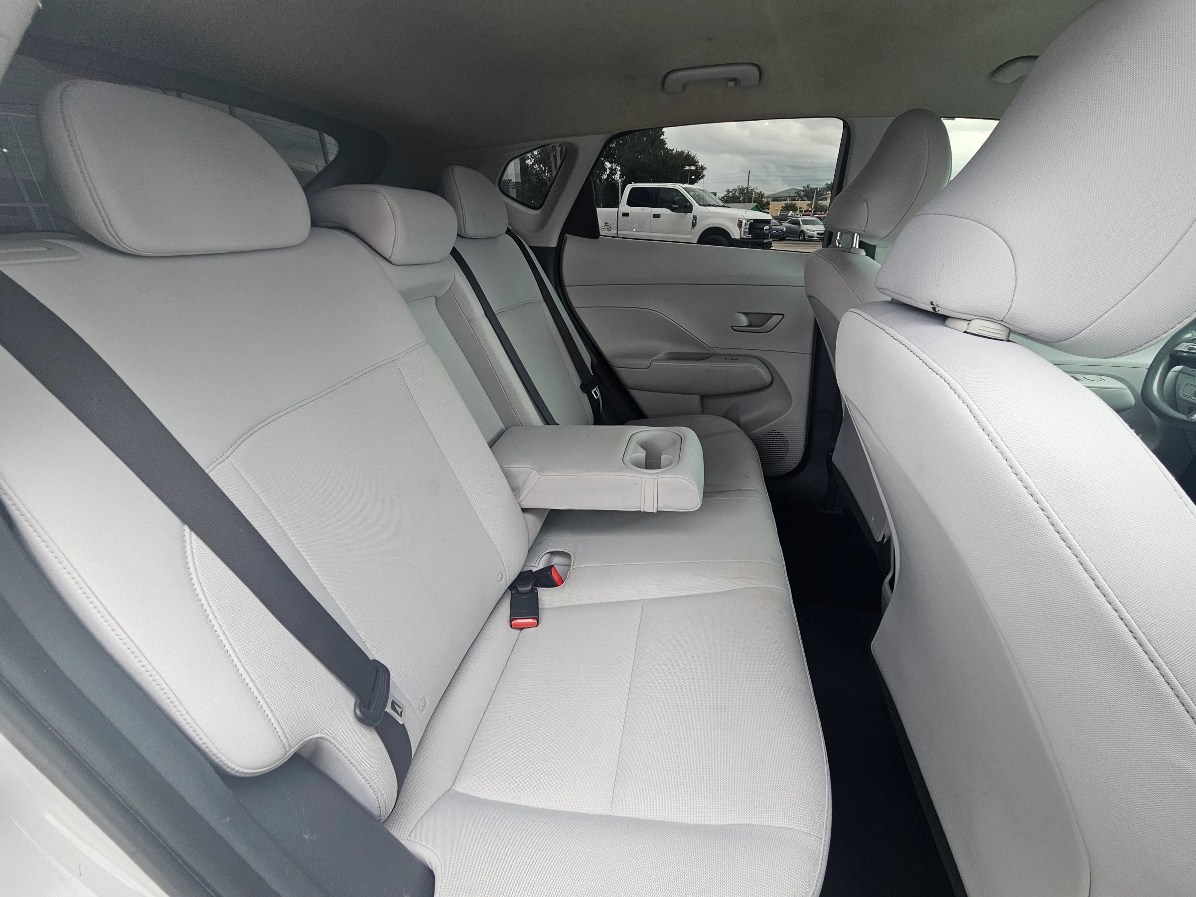 Used 2024 Hyundai Kona SE FWD image 12